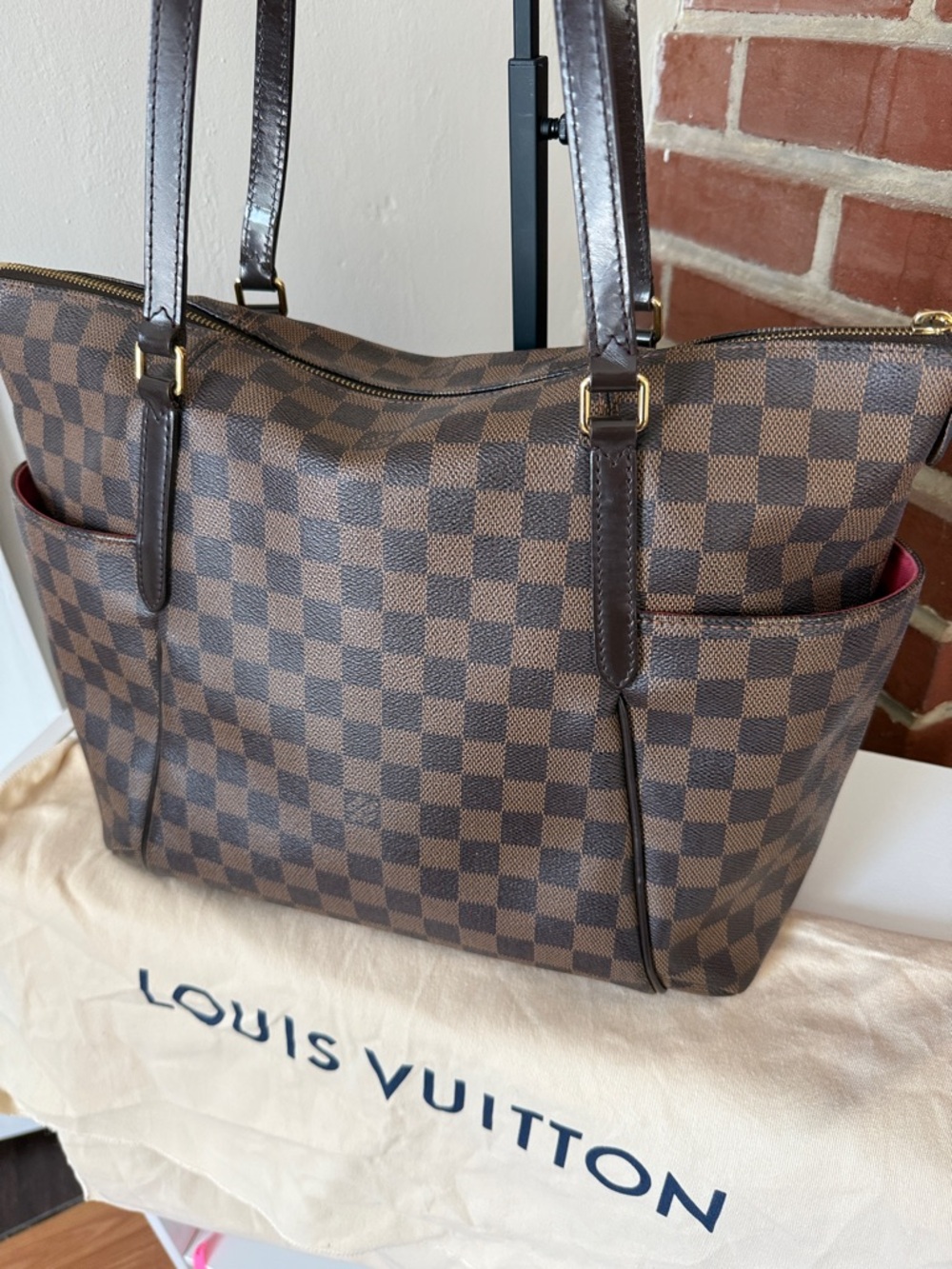 Authentic Louis Vuitton Brown Damier Ebene Totally Tote EUC - Picture 2 of 8